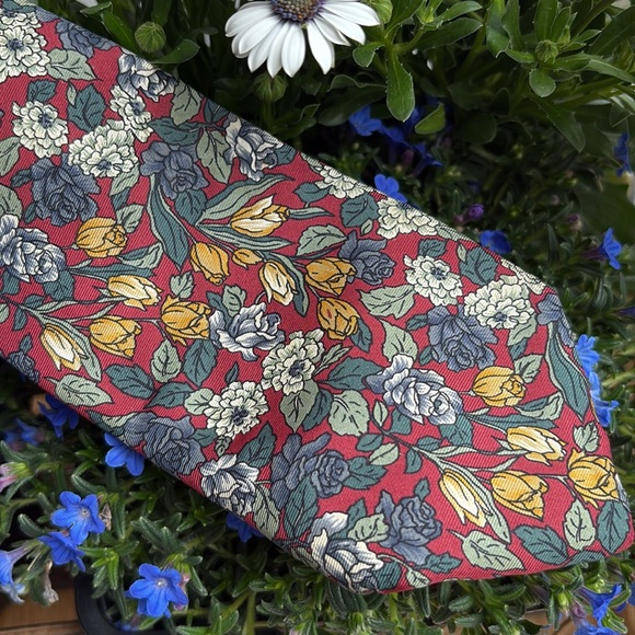 Lands End preppy silk Floral Patterned Men's Tie Great for spring - Picture 1 of 10